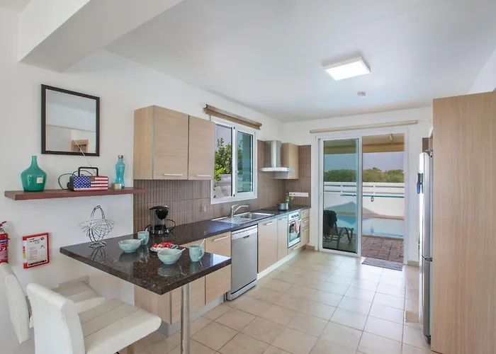 3-schlafzimmer-villa Mit Privatem Pool By Interhome *