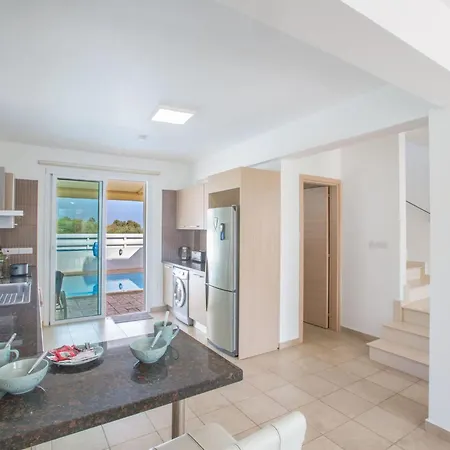 Ferienhaus 3-schlafzimmer-villa Mit Privatem Pool By Interhome Protaras