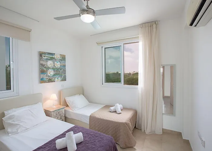 Ferienhaus 3-schlafzimmer-villa Mit Privatem Pool By Interhome