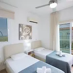 3-schlafzimmer-villa Mit Privatem Pool By Interhome * פרוטאראס